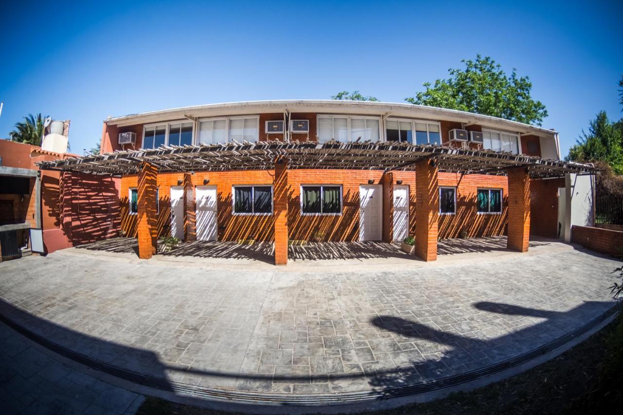Costalago Suites- By Hvh Villa Carlos Paz Exterior foto
